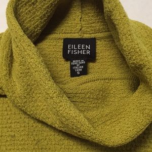 Eileen Fisher chartreuse Turtleneck size small
